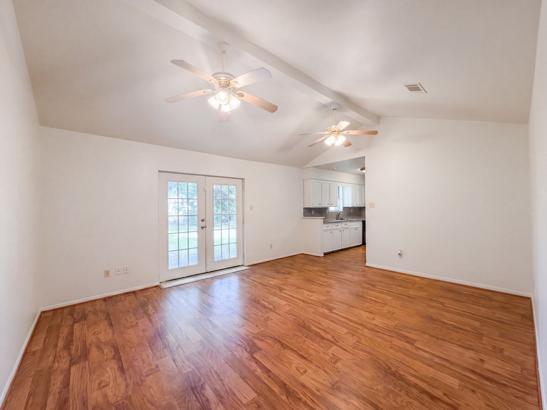 Property photo 3 of 3506 Oxford Rd