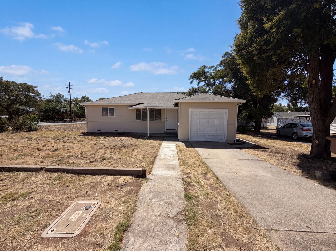 Property photo 1 of 918 Harrison Ave