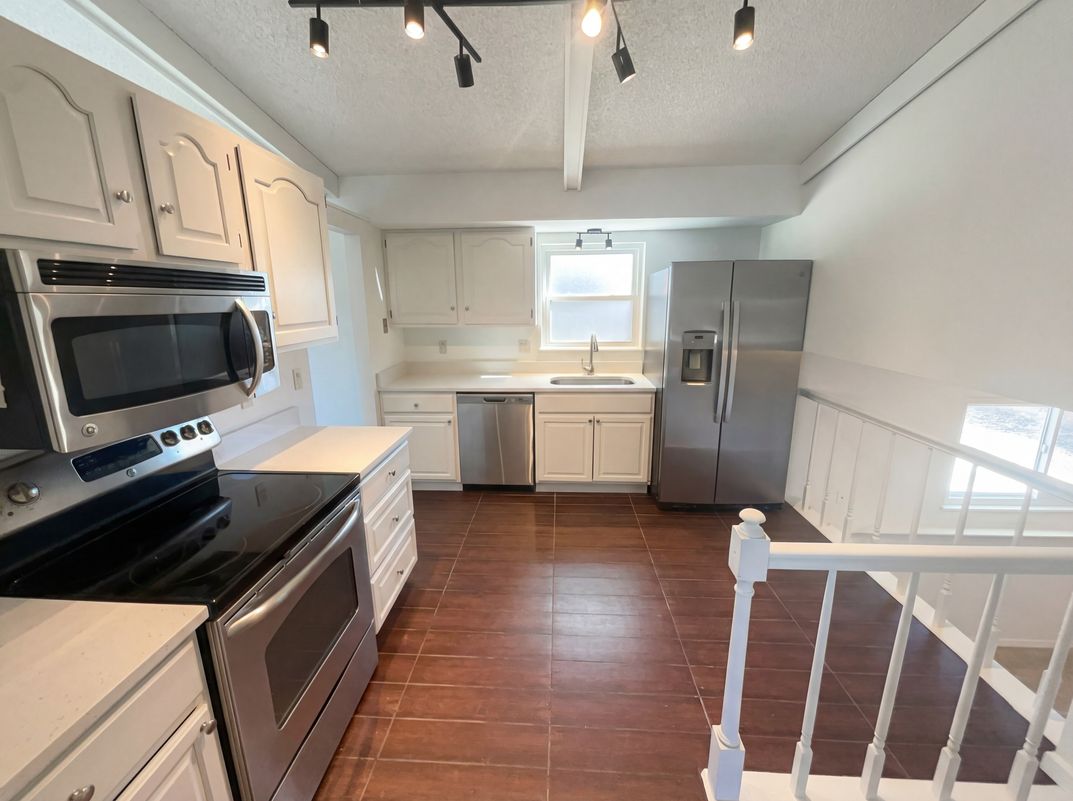 Property photo 2 of 5655 Tomah Dr