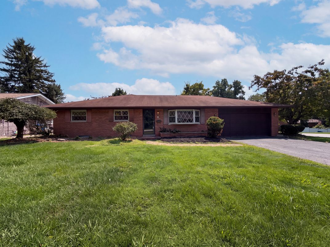 Property photo 1 of 209 Dana Dr