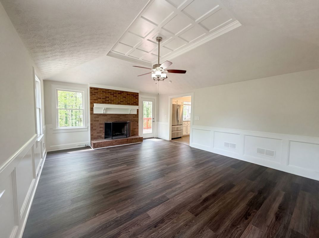 Property photo 3 of 4479 Alpine Ct
