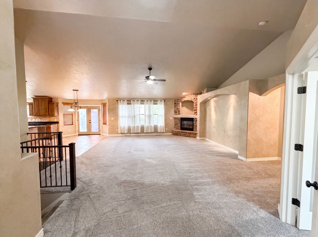 Property photo 3 of 14496 S Fox Creek Dr