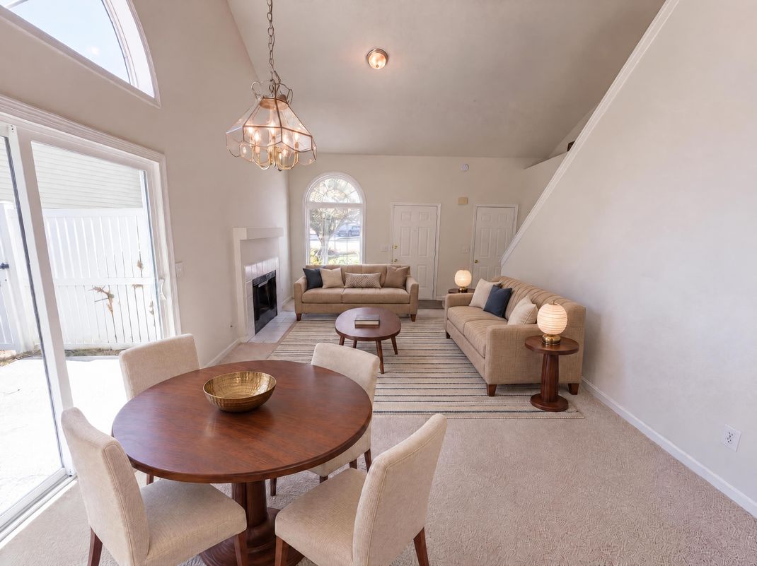Property photo 3 of 1337 Parkside Club Dr