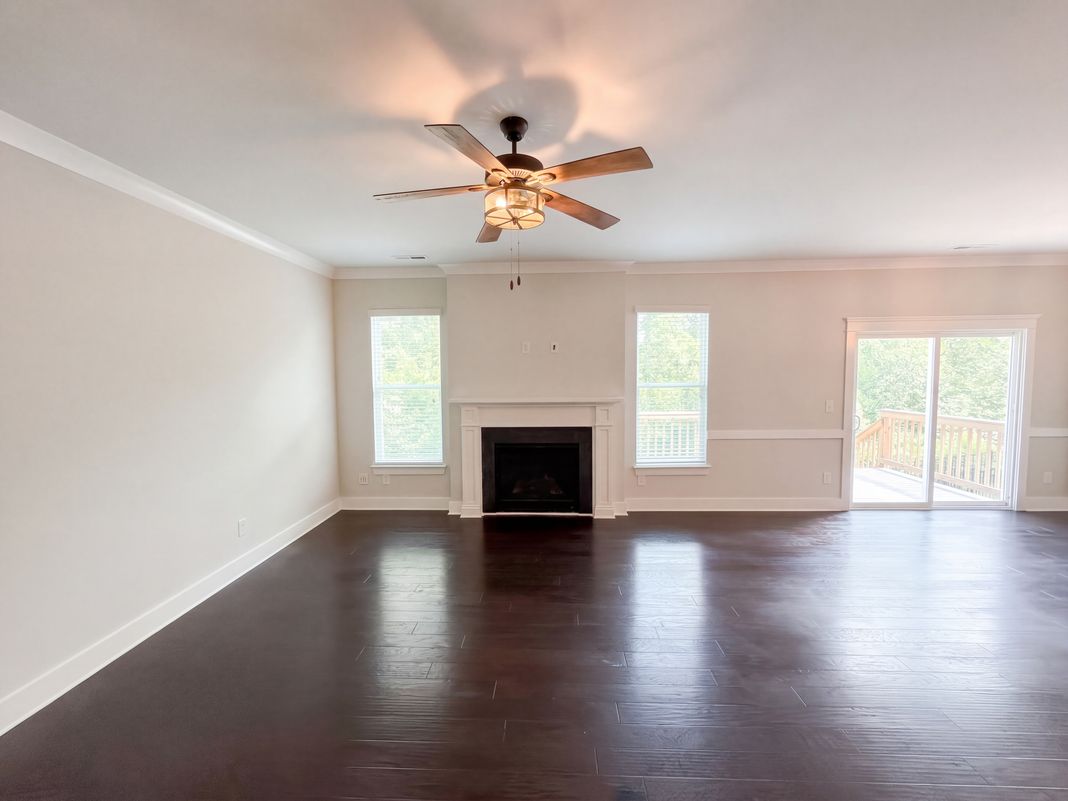 Property photo 3 of 7412 Canova Ln