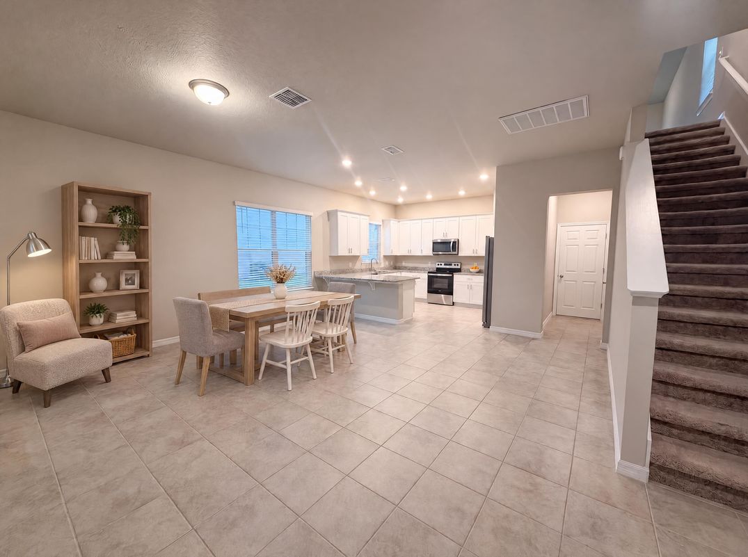 Property photo 3 of 538 Venetian Palms Blvd