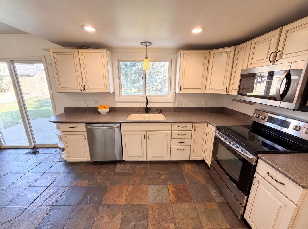 Property photo 2 of 20890 E Sussex Ct