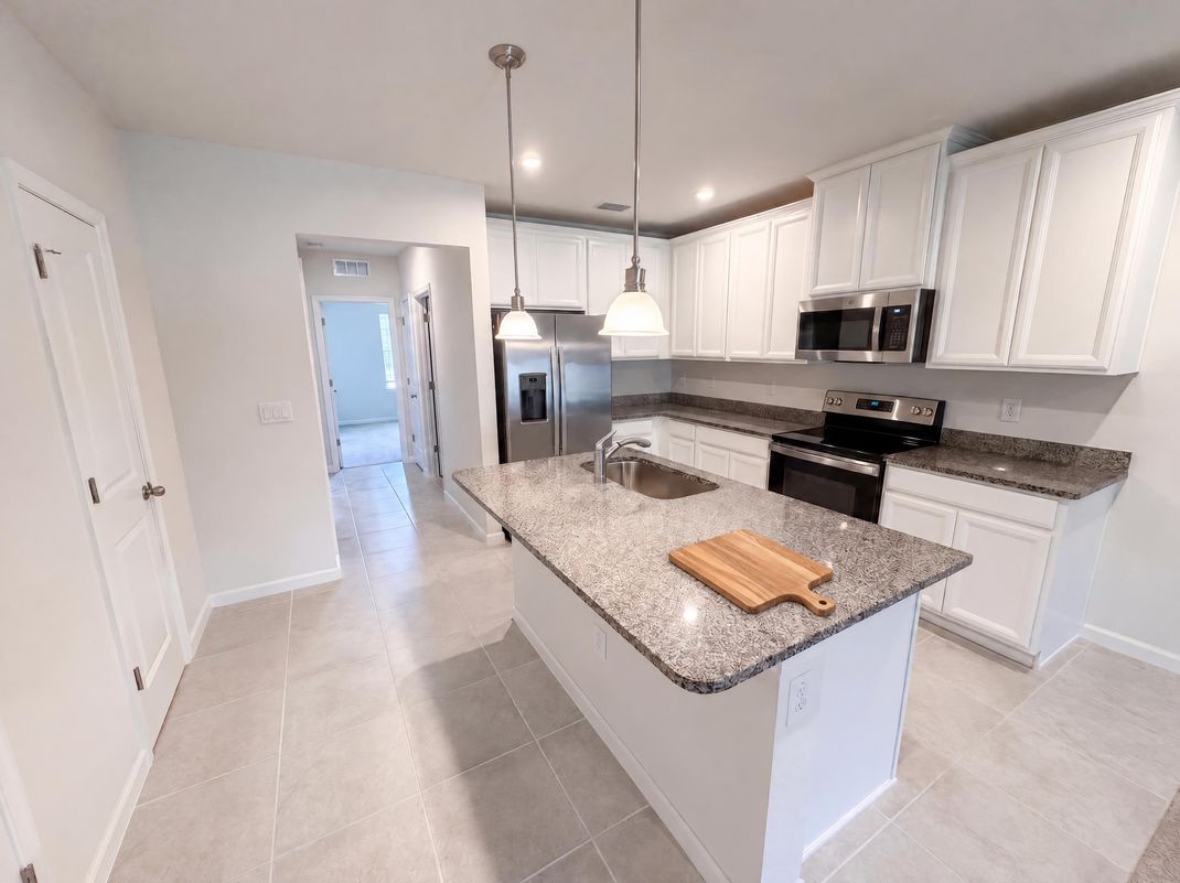 Property photo 2 of 17917 Turning Leaf Cir