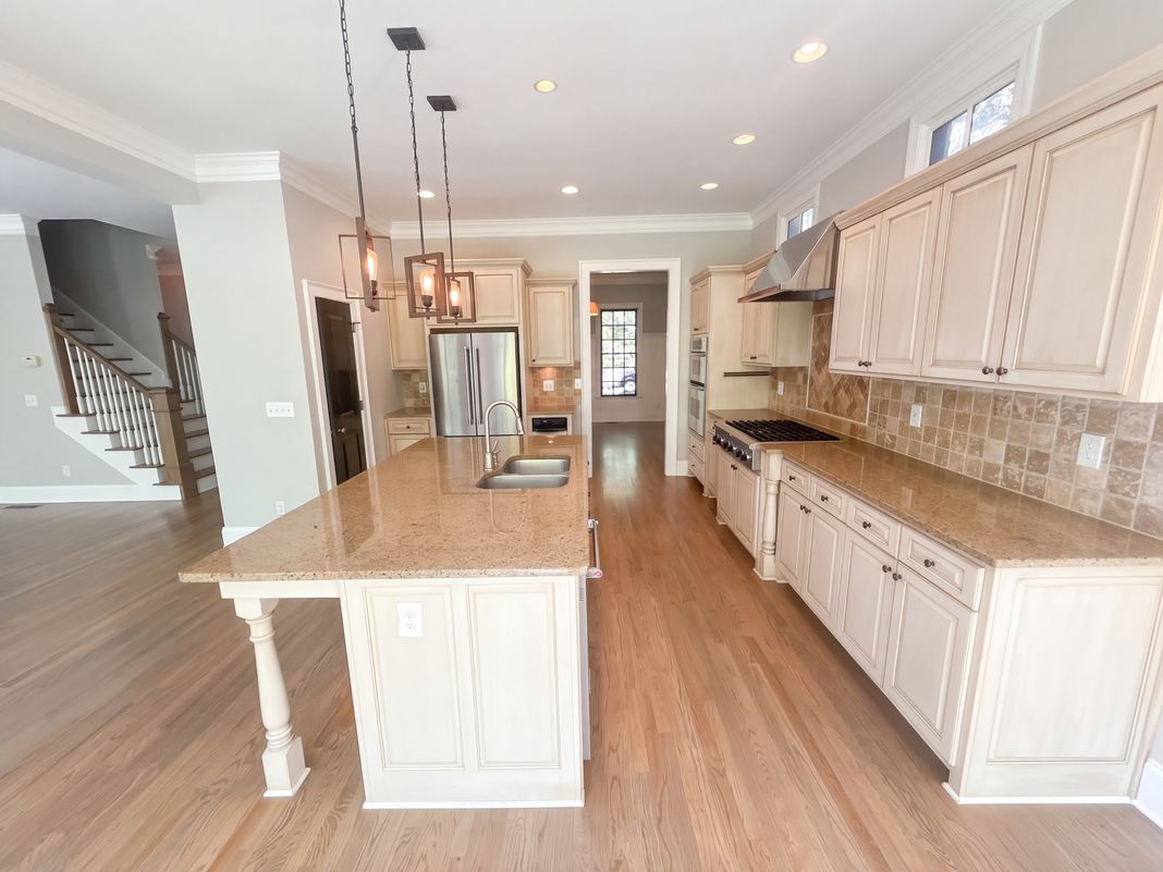 Property photo 2 of 1119 Ridenour Ct NW