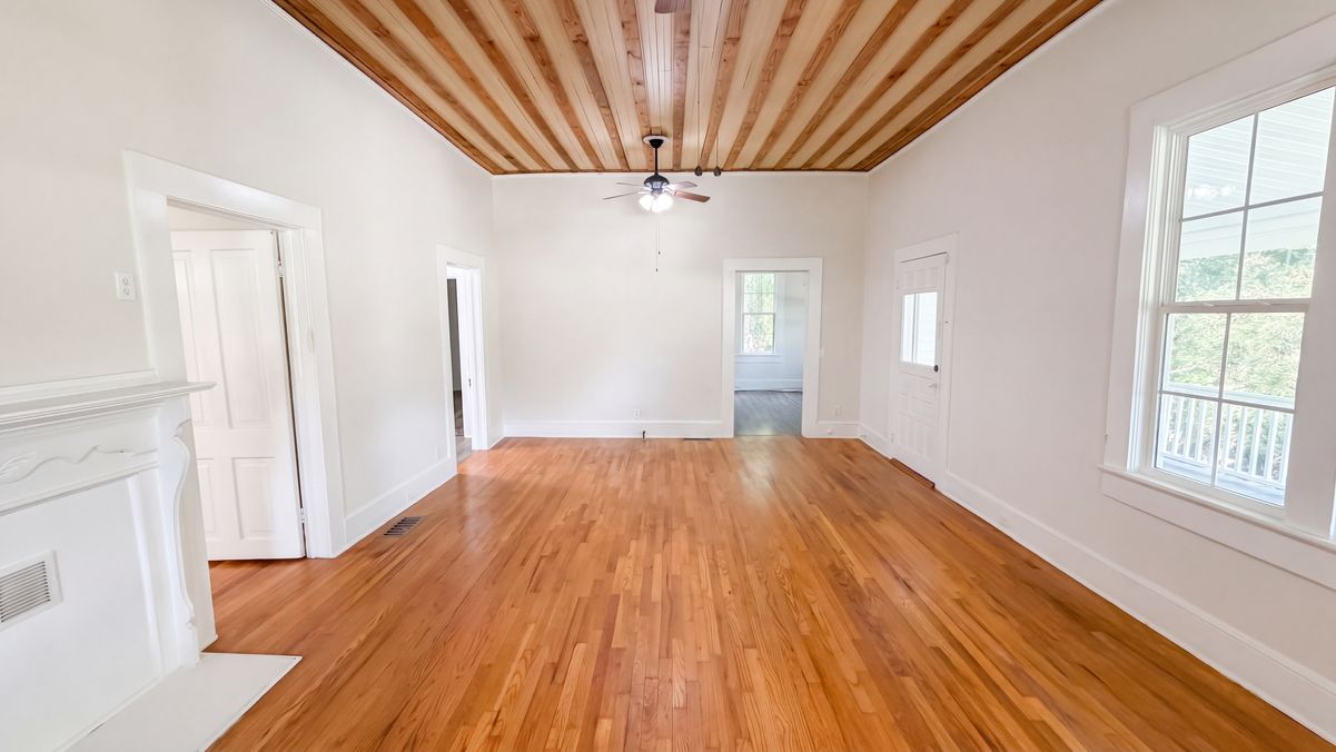 Property photo 3 of 289 Almon Rd