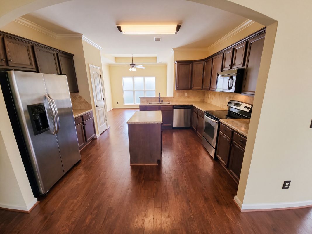 Property photo 2 of 3107 Rosewalk Dr