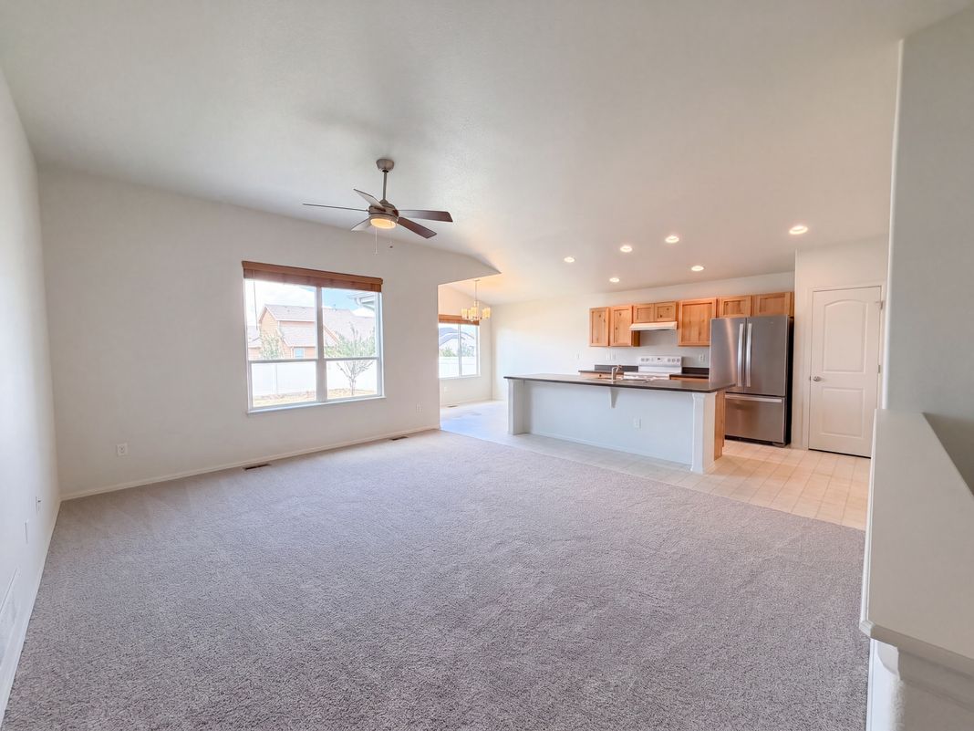 Property photo 3 of 1542 Water Vista Ln