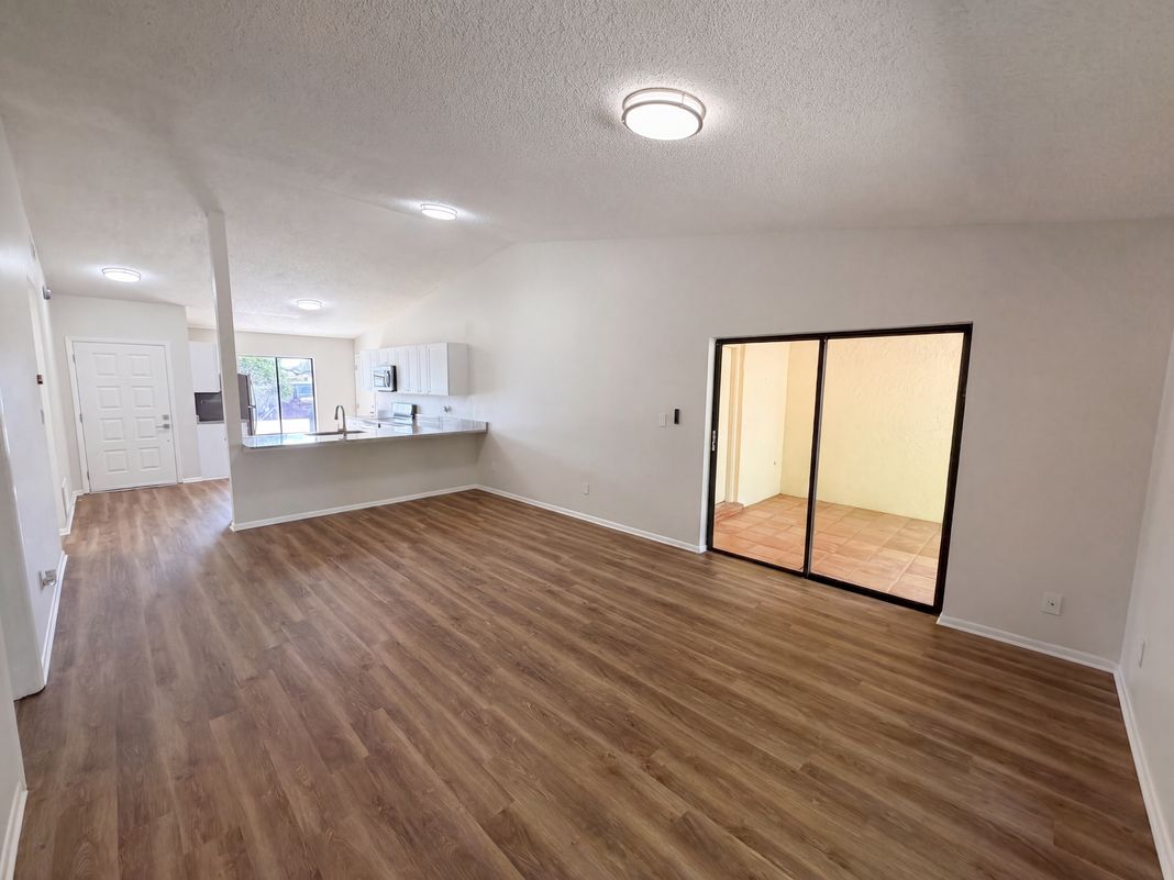 Property photo 3 of 190 Pine Knoll Ct