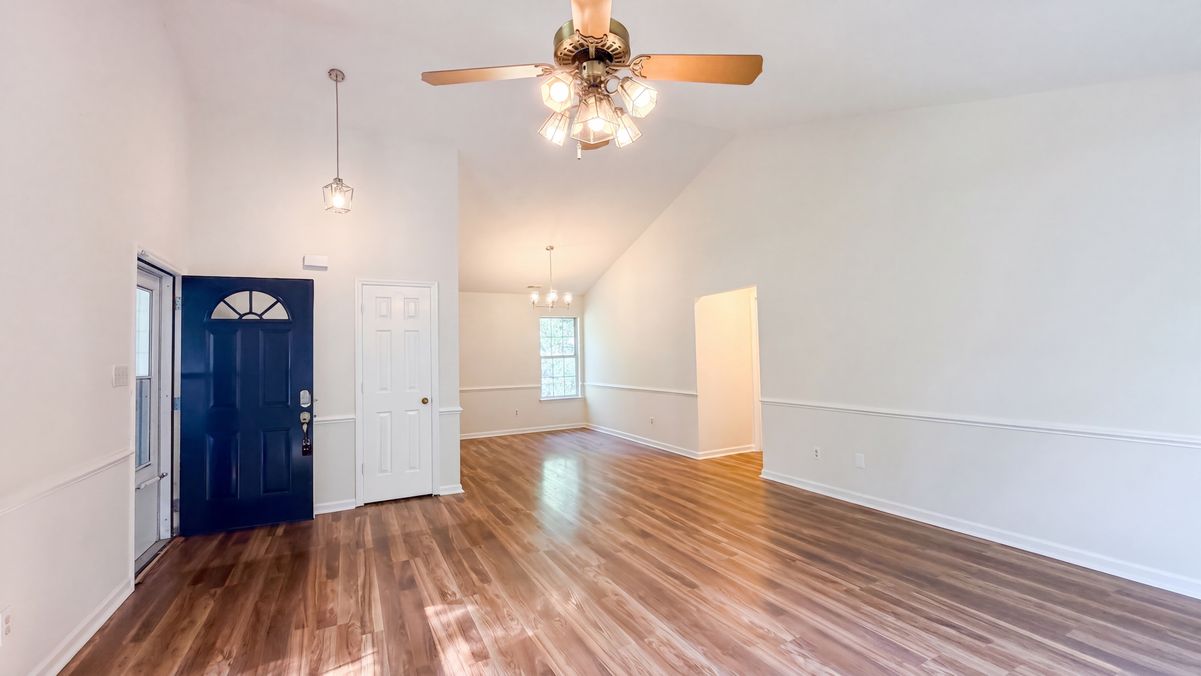 Property photo 3 of 6223 Sunbridge Ct