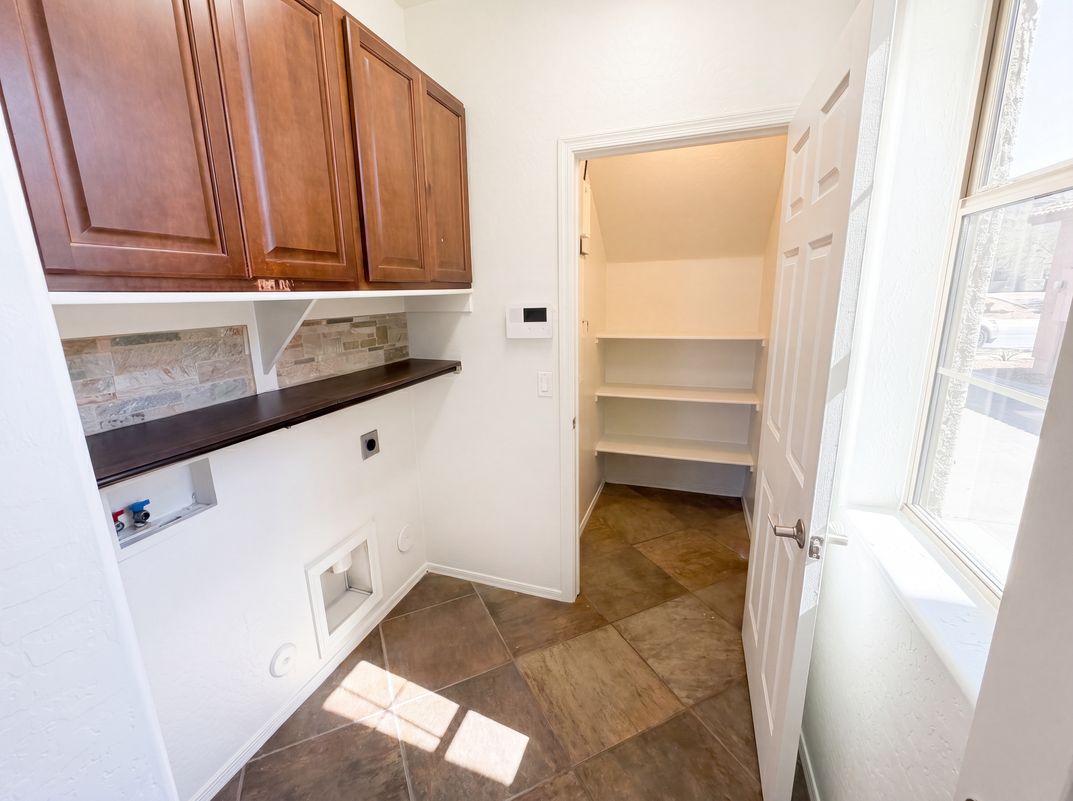Photo 17 of 40 of 2513 W Florentine Rd, Phoenix, AZ