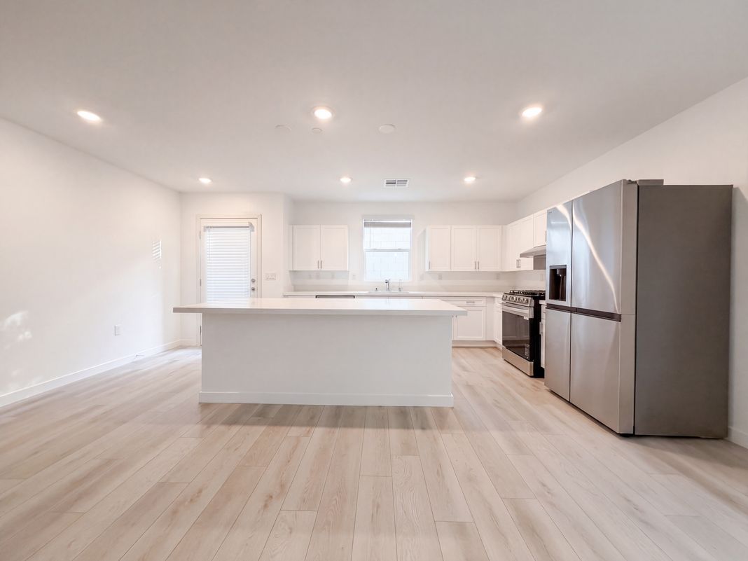 Property photo 2 of 539 Bellum Dr Unit 1068