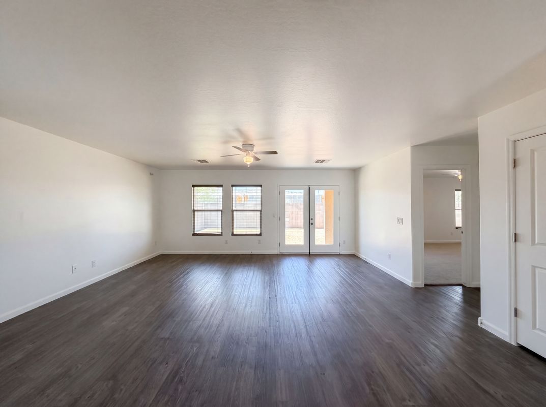 Photo 8 of 23 of 781 S Silvercreek Ln, Casa Grande, AZ