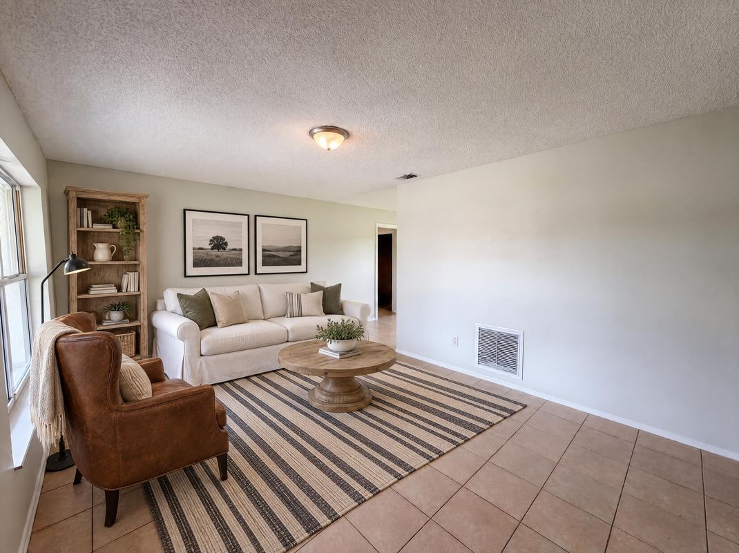 Property photo 3 of 1262 Padgett Cir