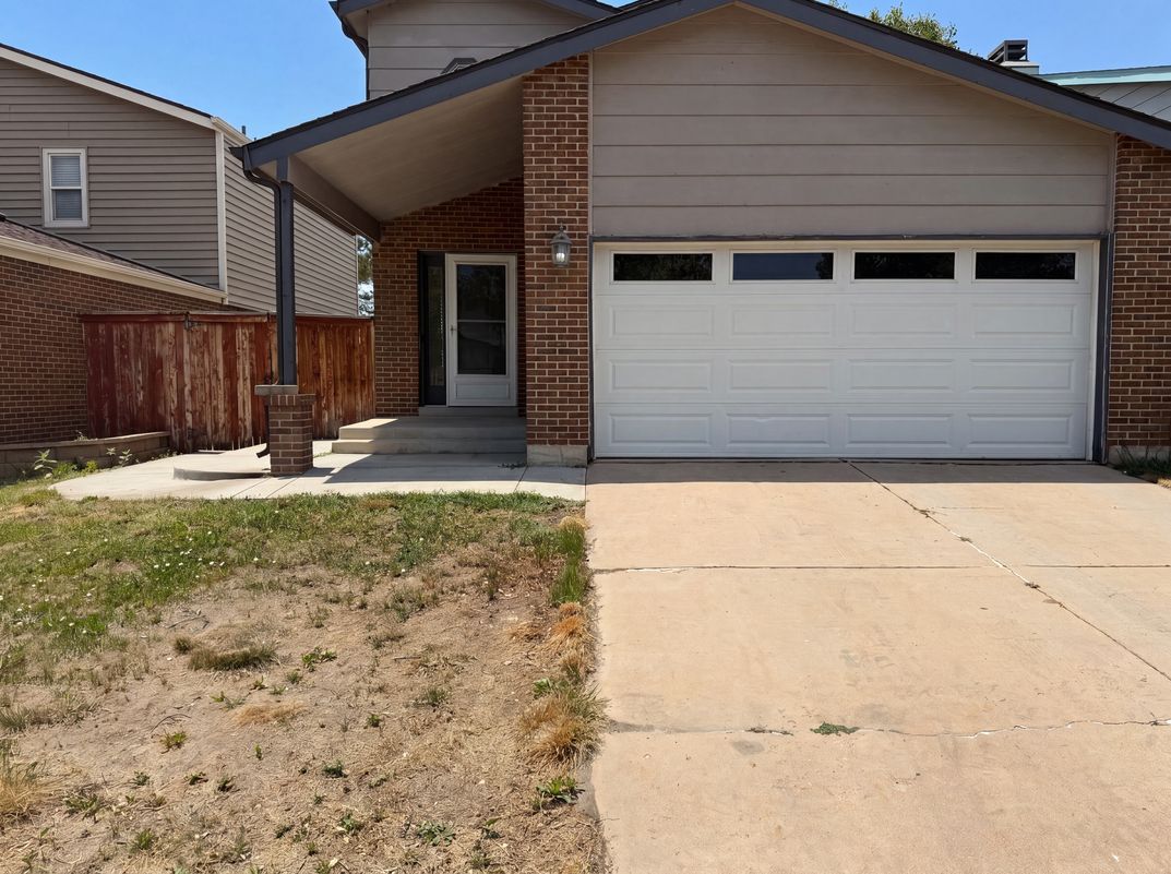 Property photo 1 of 11835 Lincoln St