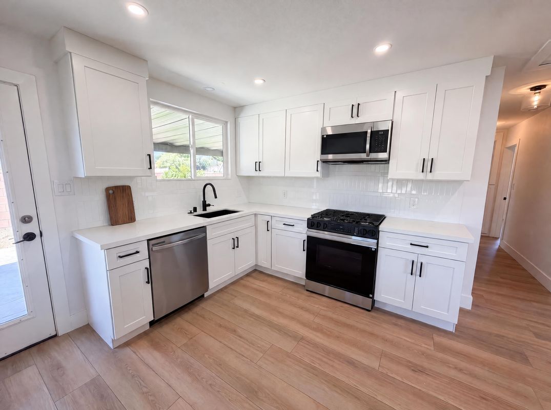 Property photo 2 of 1193 E G St