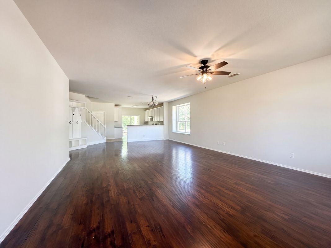 Property photo 3 of 9000 Blackstone Dr