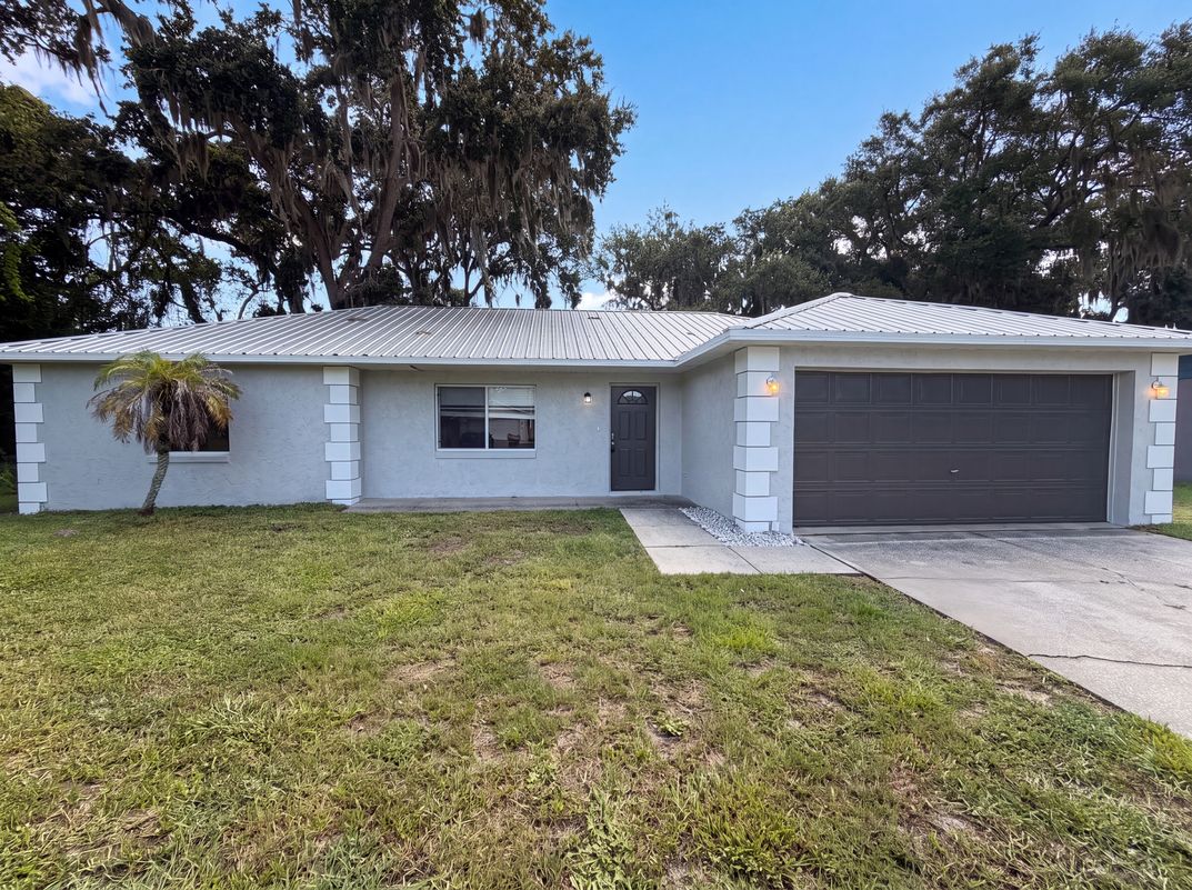 Property photo 1 of 1719 Needle Palm Dr