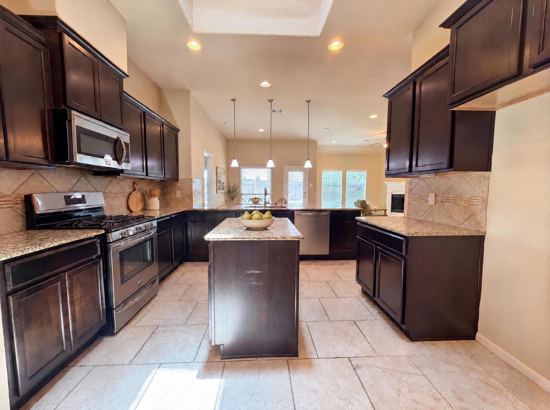 Property photo 2 of 4511 Fenway Park Way