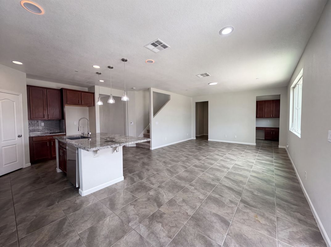 Property photo 1 of 1519 Sycamore Dr