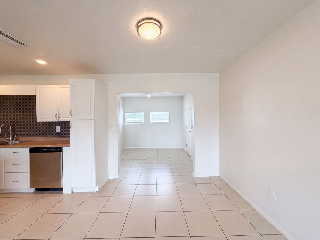 Property photo 2 of 124 San Benito Ave
