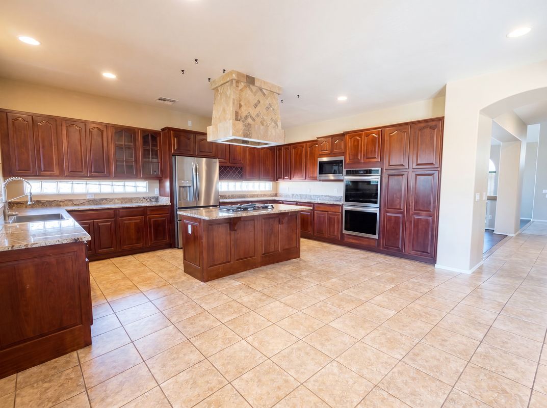 Photo 12 of 41 of 9625 W Oberlin Way, Peoria, AZ