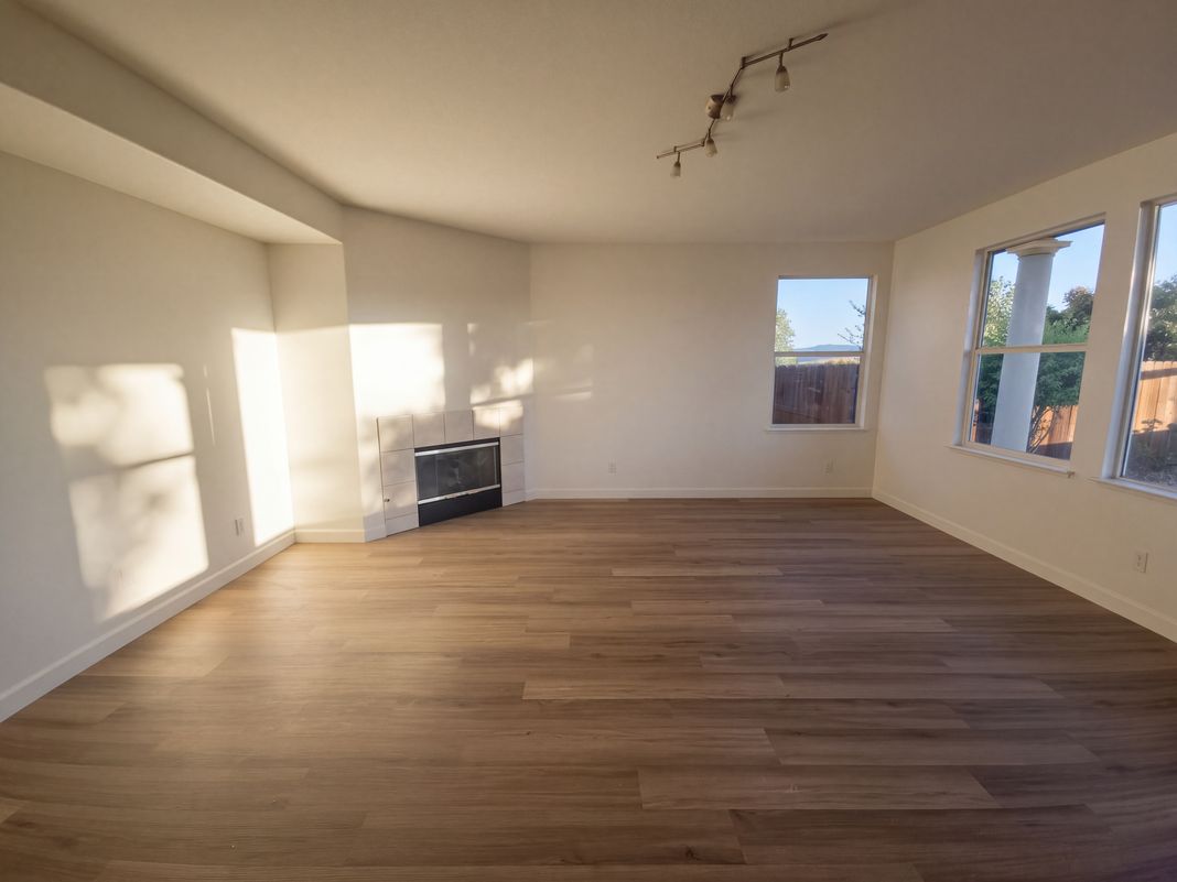 Property photo 3 of 2328 Forty Niner Ct