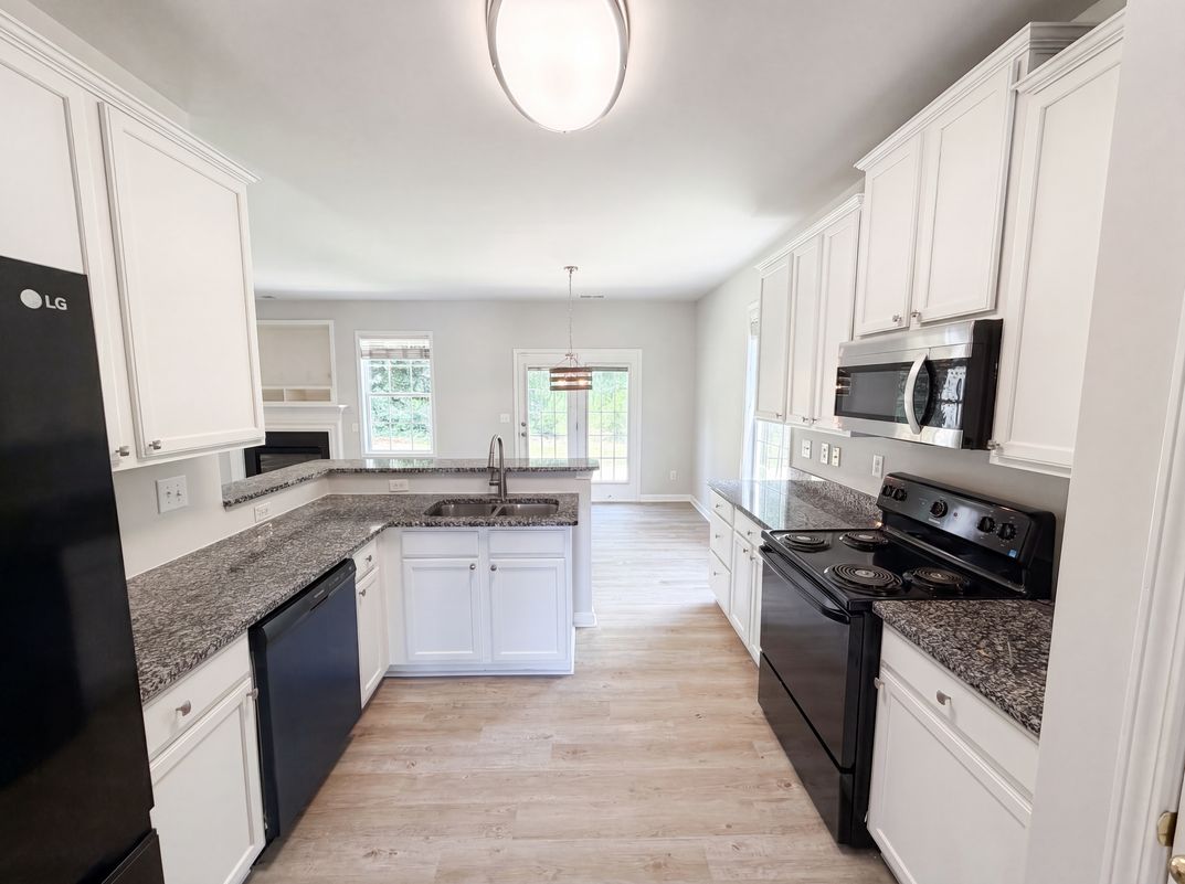 Photo 2 of 30 of 11528 Erwin Ridge Ave, Charlotte, NC