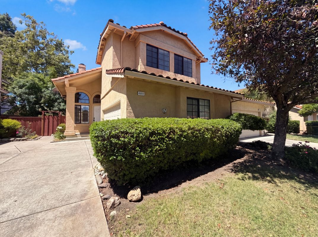 Property photo 1 of 4811 Kimberley Cmn
