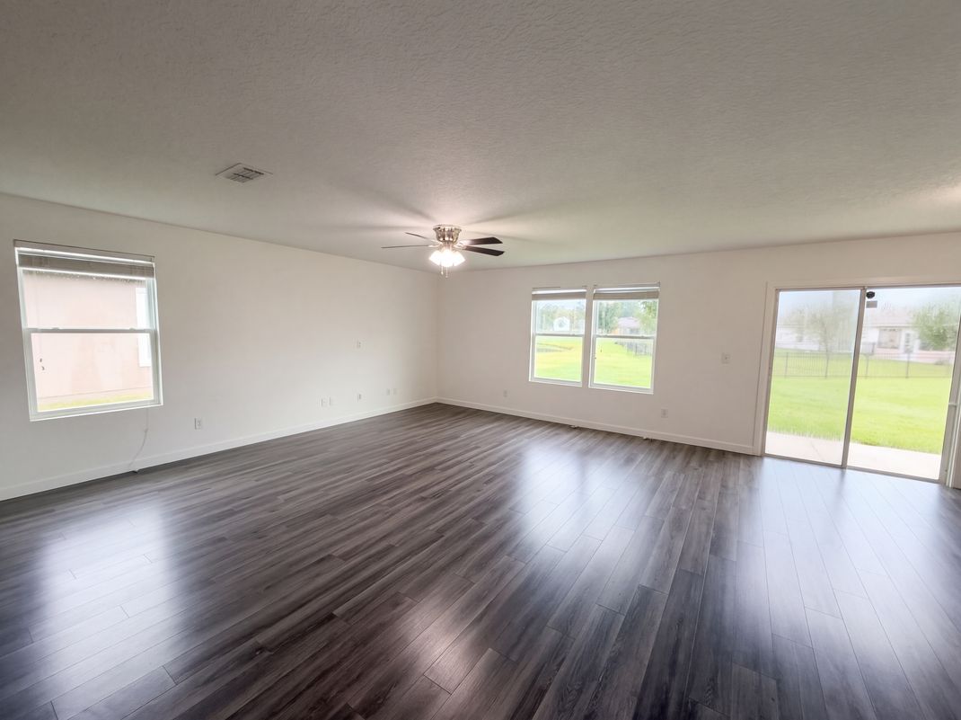 Property photo 3 of 119 Brooklet Cir