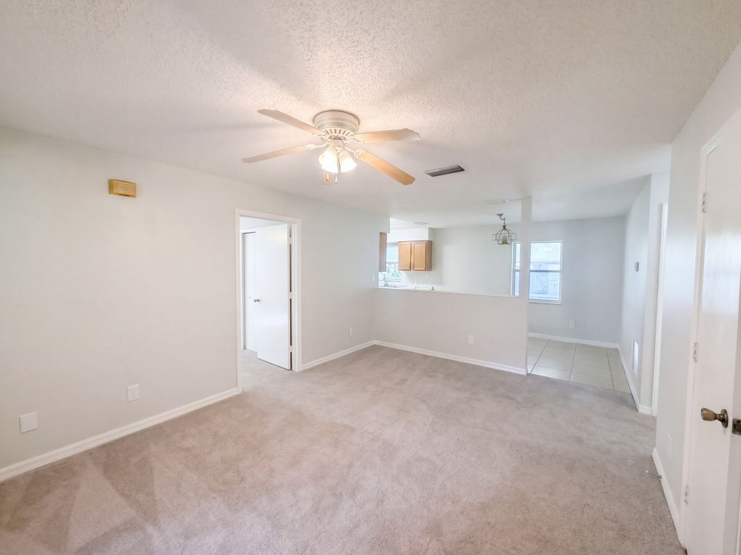 Property photo 3 of 32444 Okaloosa Trl