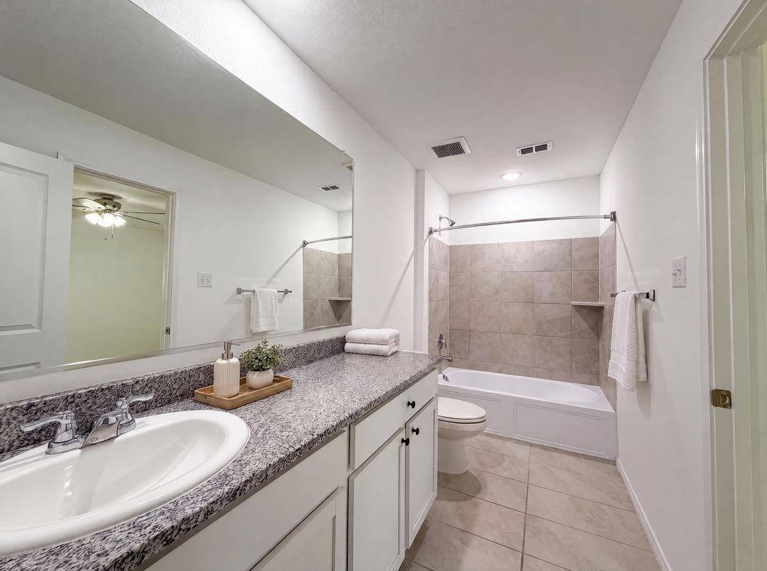 Property photo 3 of 408 Riverside Dr