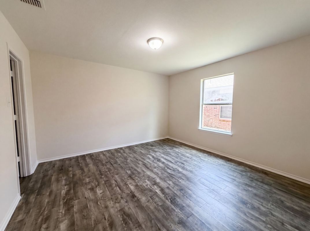 Photo 4 of 16 of 8608 Sagebrush Trl, Crossroads, TX