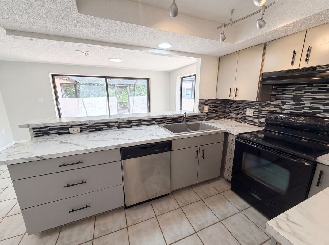 Property photo 2 of 8 Bumelia Ct