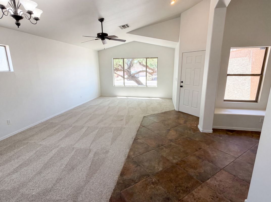 Photo 7 of 28 of 8271 N 112th Ave, Peoria, AZ