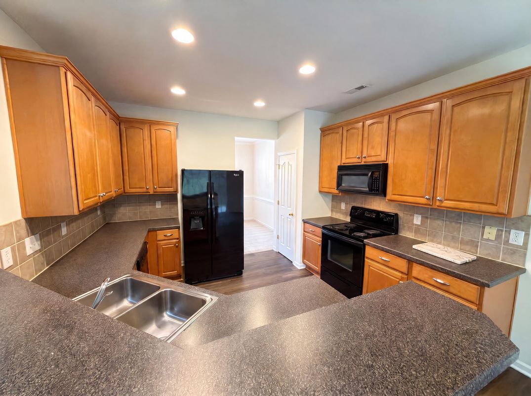 Property photo 2 of 17240 Westmill Ln