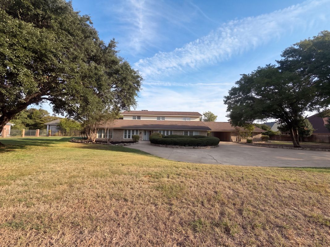Property photo 1 of 3111 Collard Rd