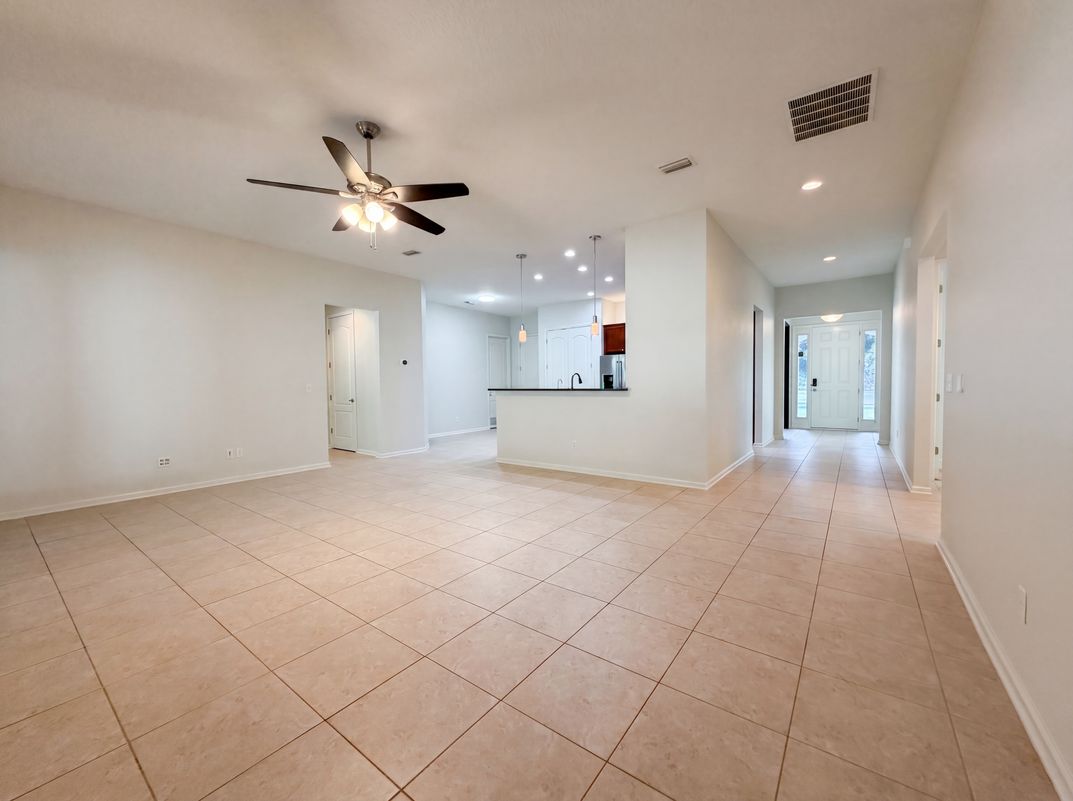 Property photo 3 of 367 Trellis Bay Dr