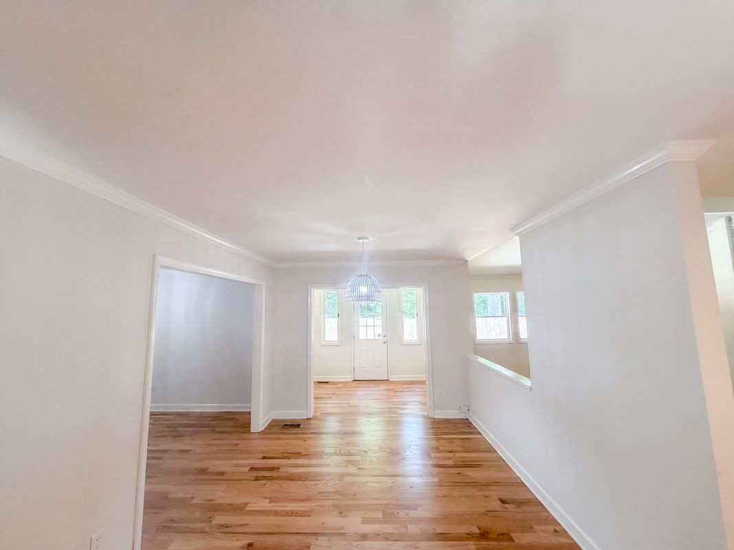 Property photo 3 of 113 Forestview Dr