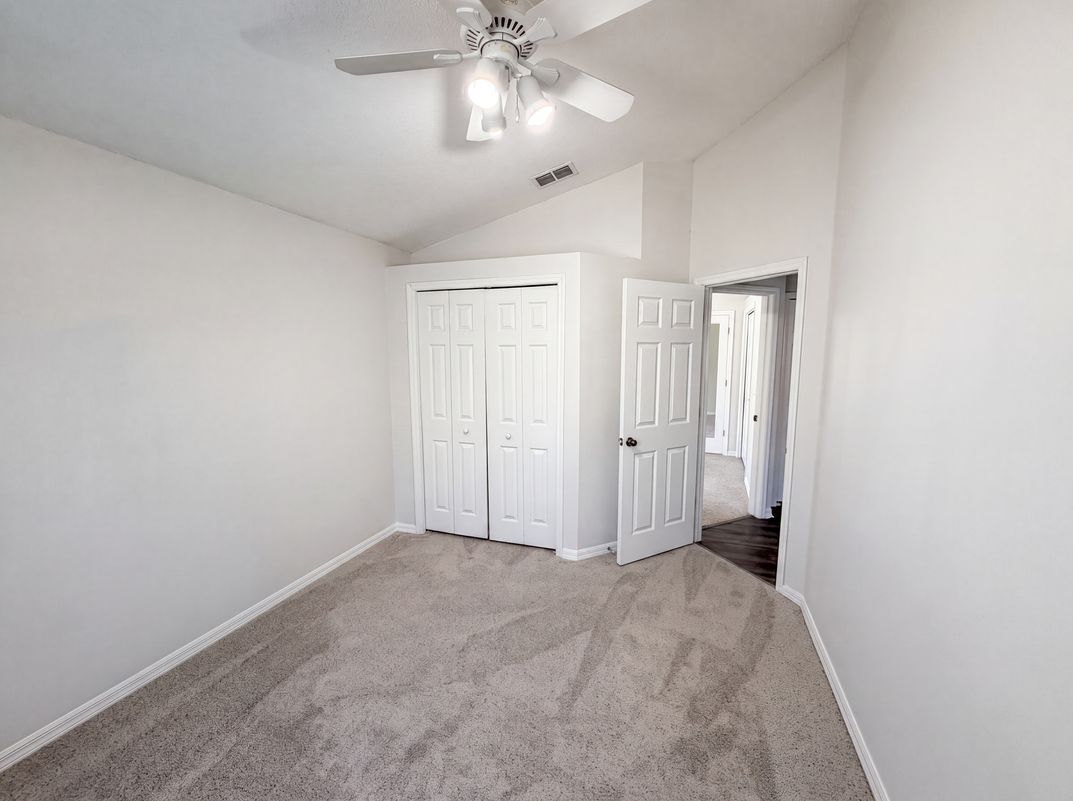 Photo 21 of 34 of 701 Magnolia Creek Cir, Orlando, FL