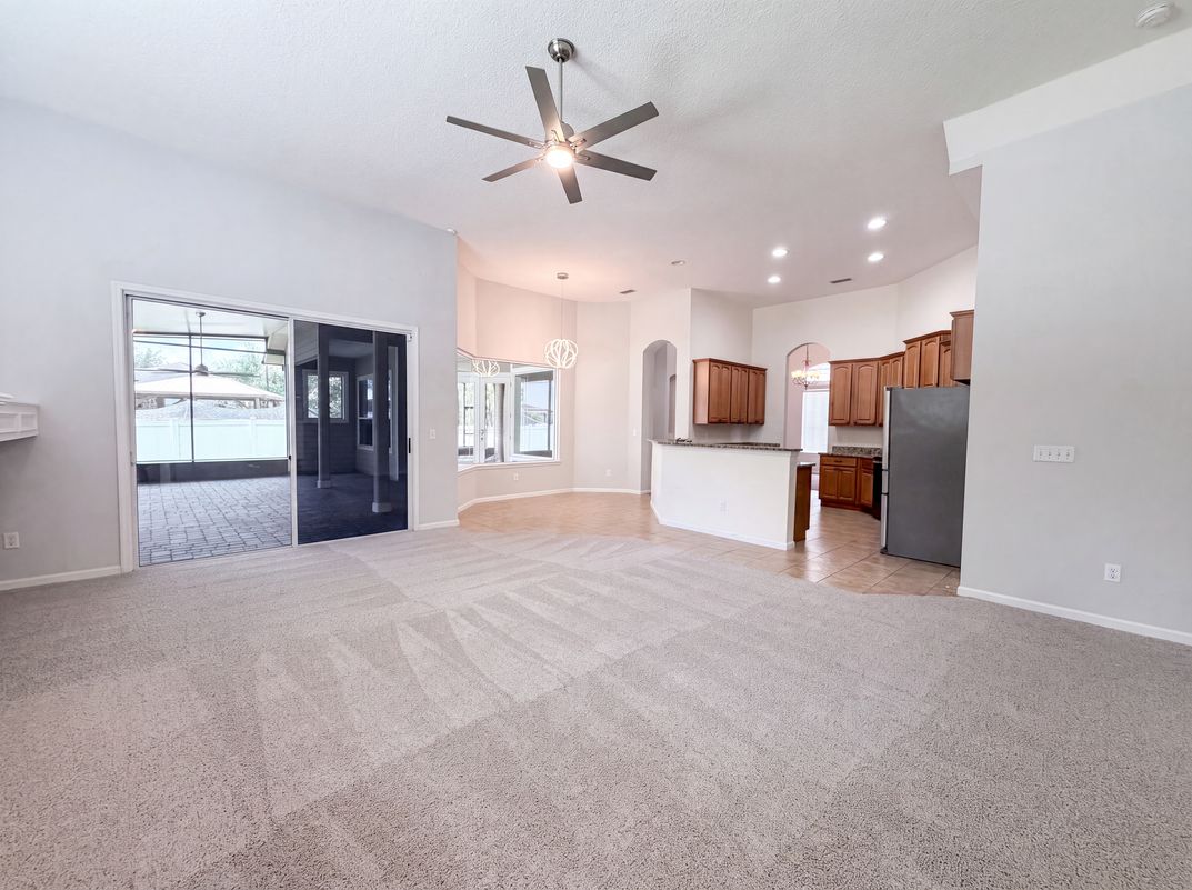 Property photo 3 of 845 Songbird Dr