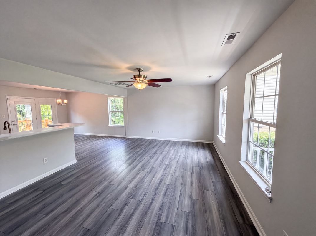 Property photo 3 of 11220 Northwoods Forest Dr