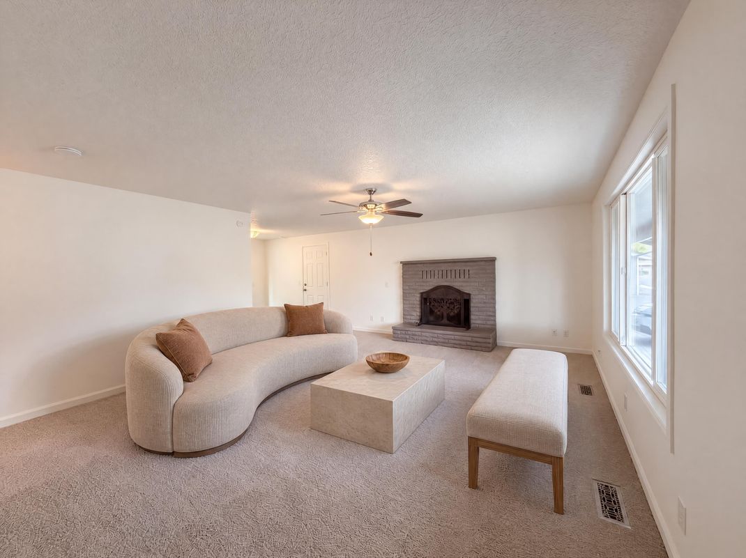 Property photo 3 of 555 Matzen St