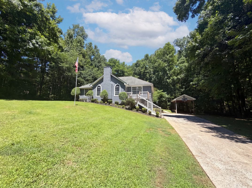 Property photo 1 of 4150 Jonathan Ln