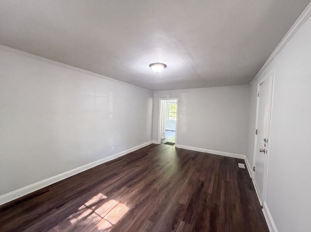 Property photo 3 of 2109 Sheffield Rd