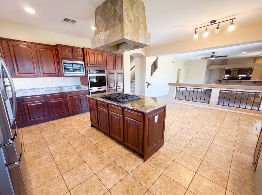 Photo 13 of 41 of 9625 W Oberlin Way, Peoria, AZ