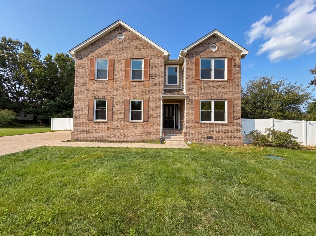 Property photo 1 of 1223 California Dr